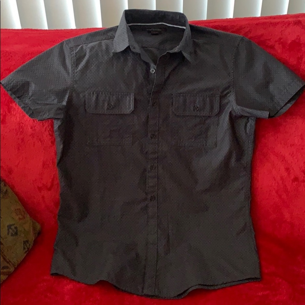 🍭🍭🍭Marc Anthony slim fit shirt S